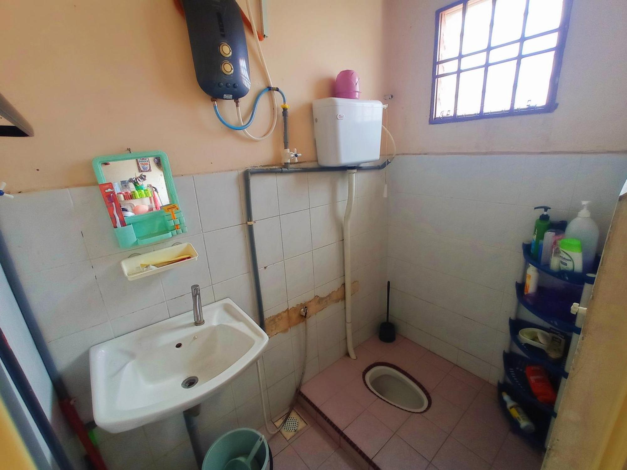 Homestay Melewar Parit Raja Εξωτερικό φωτογραφία
